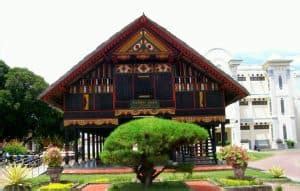 Penataan dalam desain rumah joglo situbondo melambangkan harmoni antara. 15 Popular Traditional Houses in Indonesia ...