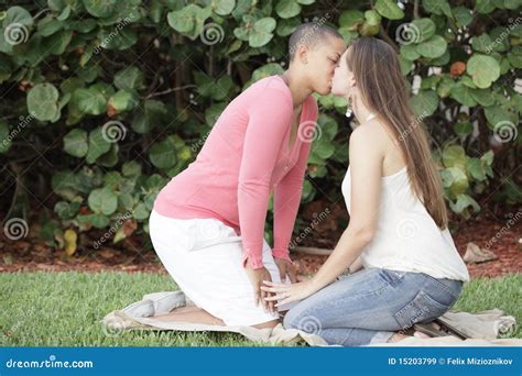 Black Lesbian Kiss Telegraph