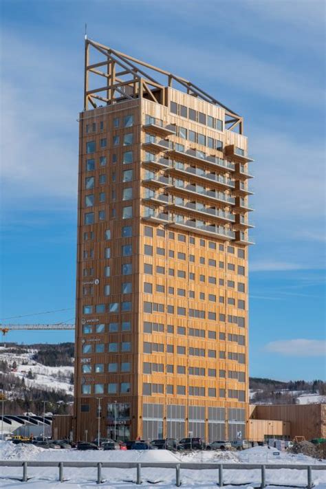 El Edificio Mjøstårnet En Noruega Se Convierte En La Torre De Madera