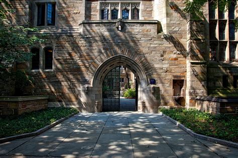 Yale University Scholarships And Financial Aid Authority Scholarships