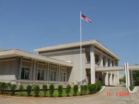 Kementerian luar negeri), abbreviated kln, is a ministry of the government of malaysia that is responsible for foreign affairs, malaysian diaspora, foreigners in malaysia, diplomacy, foreign relations, counter terrorism, bilateral affairs, multilateral affairs. 6 Things You Must Know About Malaysia's Relationship With ...