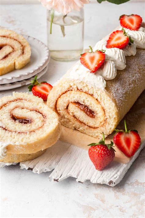 How To Make A Swiss Roll Cake Emma Duckworth Bakes
