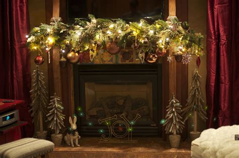 Beautiful Ideas For Christmas Fireplaces Decor Ellys Diy Blog