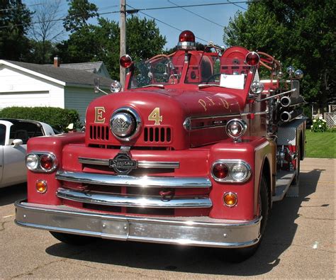 Seagrave Fire Truck 1950s At The Old Wheels Car Show F Flickr