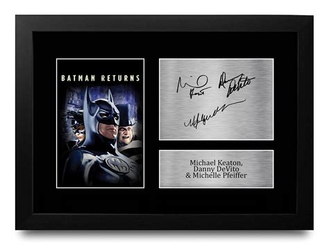 MICHAEL KEATON DANNY DeVito & Michelle Pfeiffer Batman Returns A4