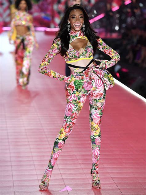 Winnie Harlow Pictures Star Bares All As She Makes Victorias Secret