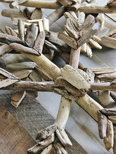 Do it yourself driftwood projects. Driftwood Ornament Ideas | Upcycle Art