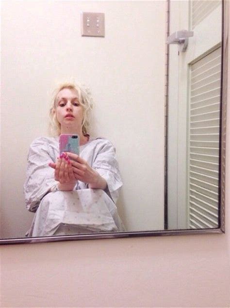 Pin By Gajinka Ishida On Mandy Morbid Mirror Selfie Fashion Lab Coat