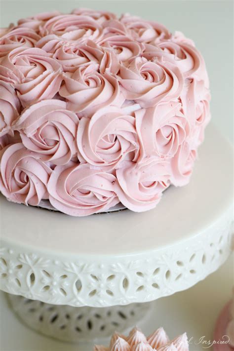 Sure, a frosted but undecorated cake tastes just as good as an undecorated cake but the festive and fun factor is so much better with a decorated one. Simple and Stunning Cake Decorating Techniques - girl ...