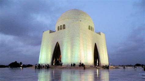 Govt To Set Up Pakistan Park At Quaid E Azam S Mausoleum