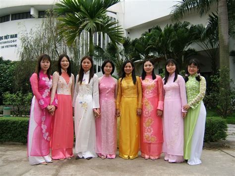 Ao Dai What You Need To Know About The Vietnamese Traditional Dress
