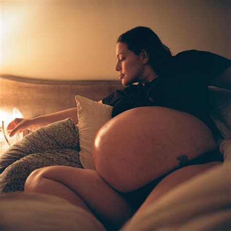 Pregnant Ashley Graham Posts Intimate Photos Of Baby Bump As She Prepares To Give Birth To Twins