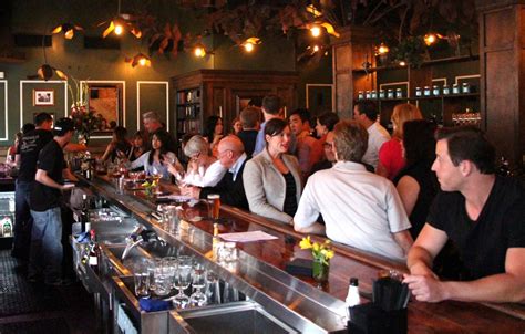 Creating The Right Crowd At Your Bar Bar And Restaurant