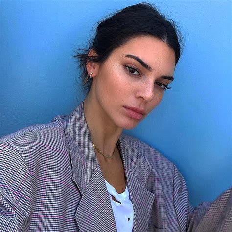 Simmons told tmz that tinashe has been showing up at places he frequents with his current girlfriend, kendall jenner. Furious fans petition for Ben Simmons' former girlfriend ...