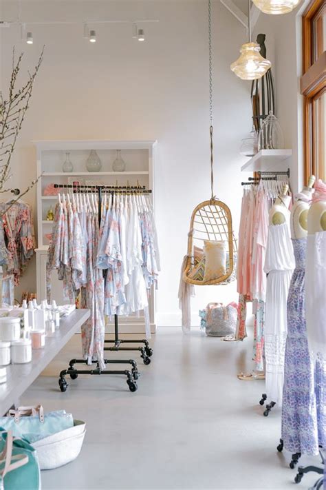 Then, just give your shop' address and your layout to whatsapp your numbers. Retail Store! | Store design boutique, Store interiors ...