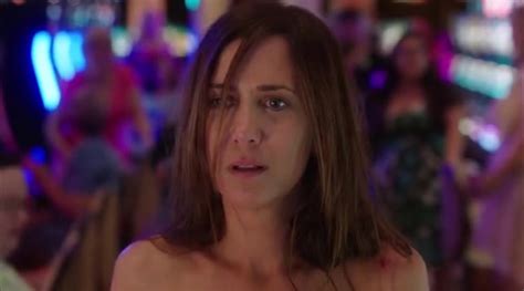 Kristen Wiig Welcome To Me Celebs Roulette Tube