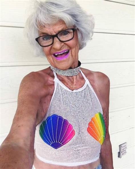 Cool Granny Is Back With Some More Epic Instagram Photos 15 Pics