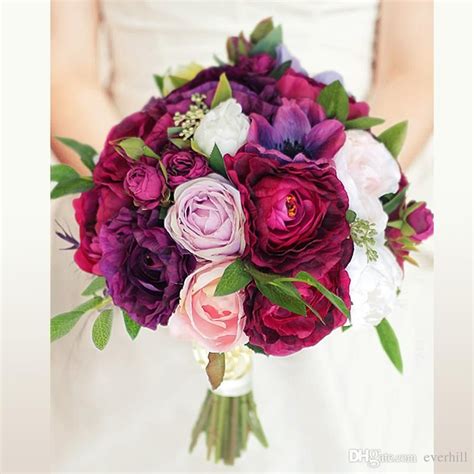 We have various exquisite designs of hand bouquet of roses, lilies, carnations, sunflowers, etc suitable for any flowers delivery occasions. 2018 High-end Artificial Wedding Bouquet Hand Bouquet For ...