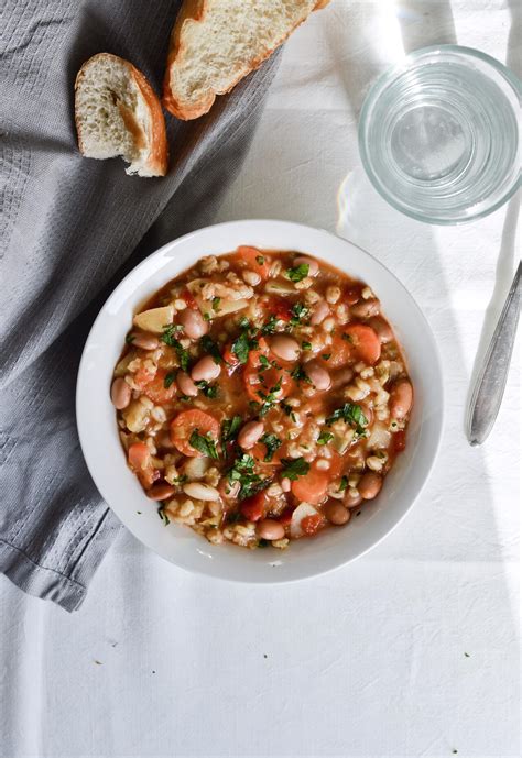 This hearty bean and barley soup tastes like it has simmered for hours, but actually it's quite quick to throw together. Hearty vegetable barley soup - Mitzy At Home