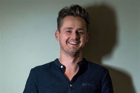 Tom Chaplin The Wave Review ‘dramatic Without Being Self Pitying
