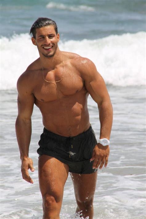 Beach Baby Hot Men Hot Guys Bodybuilder Muscles Physique Masculin Fitness Models Hommes