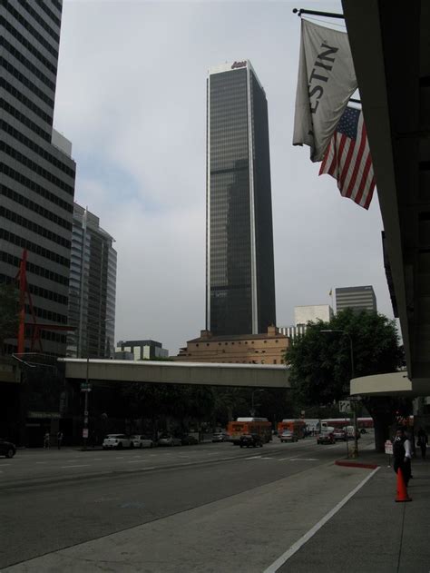 The Aon Building As Seen From Flower Street Between 4th And 5th Avenues