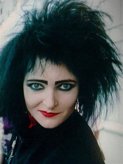 i love siouxsie so much 💘 siouxsie sioux new wave music female singers