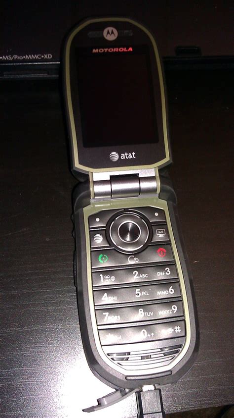 Motorola Tundra Va76r Rugged Cell Phone Unlocked Gsm Attt Mobile