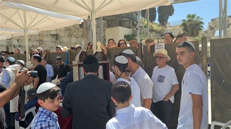 What Is A Jewish Bar Mitzvah Ceremony Celebrations At The Western Wall