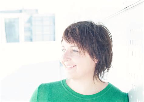 The 70 amazing styles below are visual testaments to this style's staying power, across time and fashion trends. uneven, spiky bob with outgrown undercut