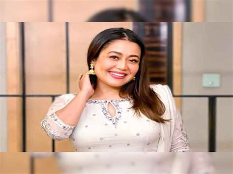 Neha Kakkar Befitting Reply To Haters And Falguni Pathak On Her New Song Maine Payal Hai