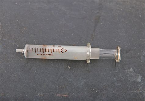 Vintage Glass Syringes From 1960s Vintage Medical Tools Etsy 日本