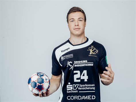 Arminia bielefeld secured their promotion on 16 june 2020, while vfb stuttgart got promoted on the last matchday. Spielplan 2. Handball Bundesliga 2017/2018 - Hinrunde - HC ...