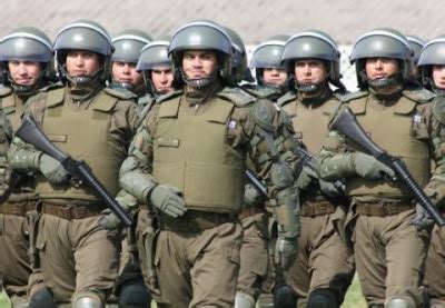 Until april 26th, 1927 there were in chile parallel, similar police forces. Blumel y la imposible lavada de imagen de carabineros