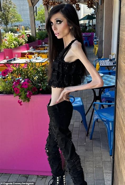 Anorexic Youtuber Eugenia Cooney Sparks Serious Health Concerns From Her Followers Ar Com