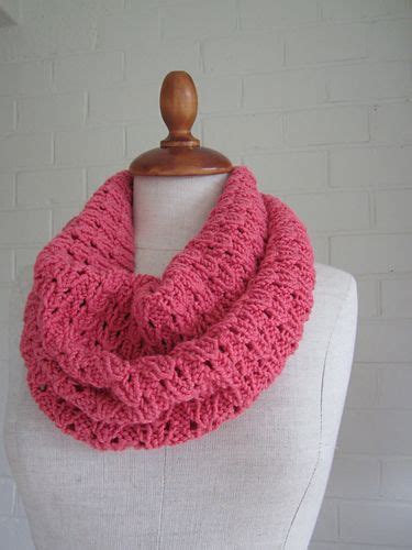 A Cowl For All Seasons Worked In The Round And Reversible Easy Cowl
