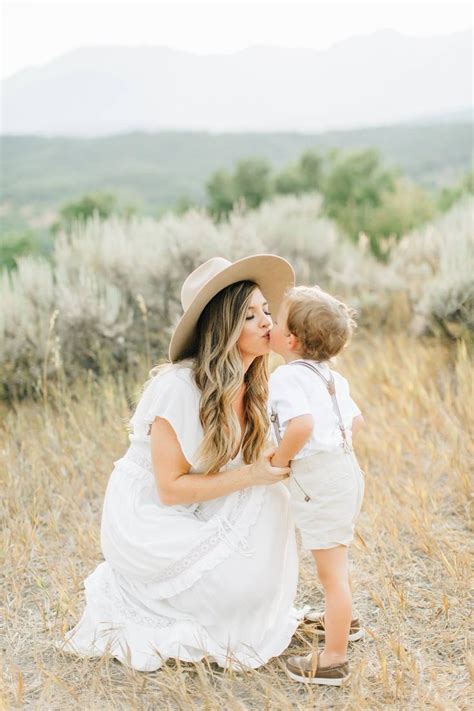 Mommy And Me Photo Shoot Mommyandme Utah Loganutah Utahp Mommy