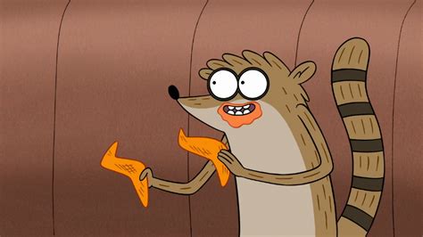 Image S7e22098 Rigby Dual Wielding Chicken Wingspng Regular Show