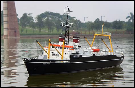 The Scale Modeler RC Regulus Workboat Tug Boat