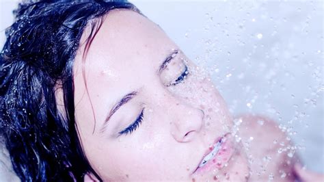 Beneficios De Ducharse O Bañarse Con Agua Fría ¿qué Hay De Verdad Y