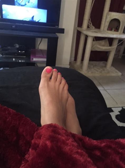 Nosheen Phoenixs Feet