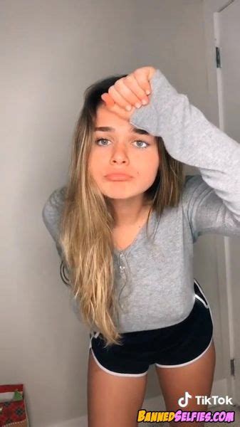 Jessica 21 Years Old College Girl Teases Perfect Body On Tiktok Bannedselfies