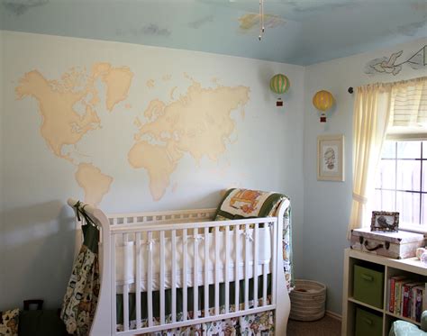 If you need to go for a very versatile, neutral nursery design, this cozy look might be just right! Travel Themed Gender Neutral Nursery - Project Nursery