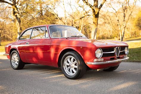 All I Want For Christmas Is This 1971 Alfa Romeo Gt 1300 Junior