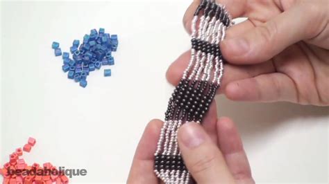 How To Do Square Stitch Bead Weaving Youtube
