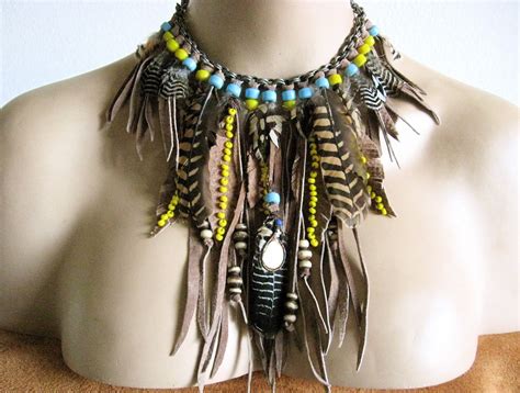 Unisex Native American Tribal Feather Ornate Necklace