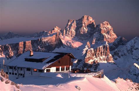 Rifugio Lagazuoi Cool Places To Visit Places To Travel Places To Go