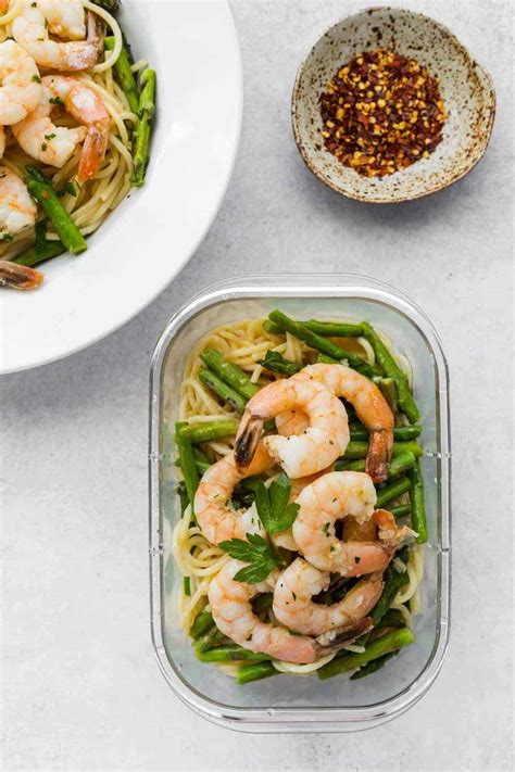 Because shrimp scampi is one of our favorite dishes, we've put together a list of 24 homemade shrimp scampi recipes to make at home. Garlic Butter Shrimp Scampi Pasta with Asparagus | Posh ...
