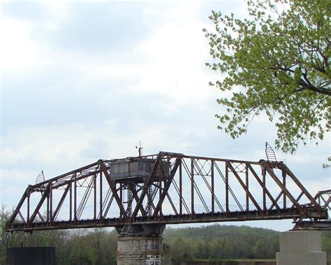 Broken Bridges Railroad Bridge Over Cumberland River In Cl Flickr