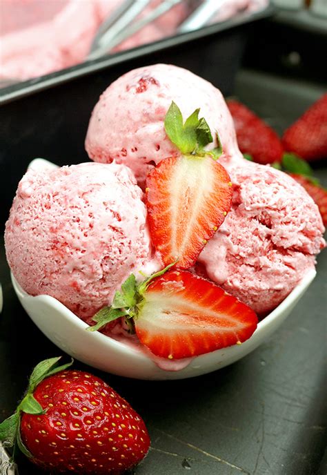 Easy Homemade Strawberry Ice Cream Sweet Spicy Kitchen
